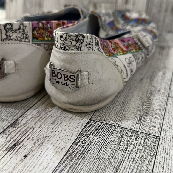 Bobs Skechers memory foam women’s Garfield comic strip shoes size 10 - Picture 6 of 8